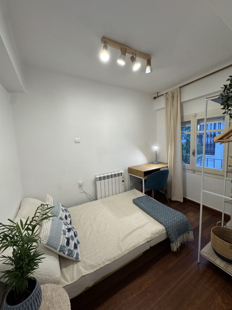 BR MDN3 - apartamento vacacional en La Xerea, Valencia - Bluerooms