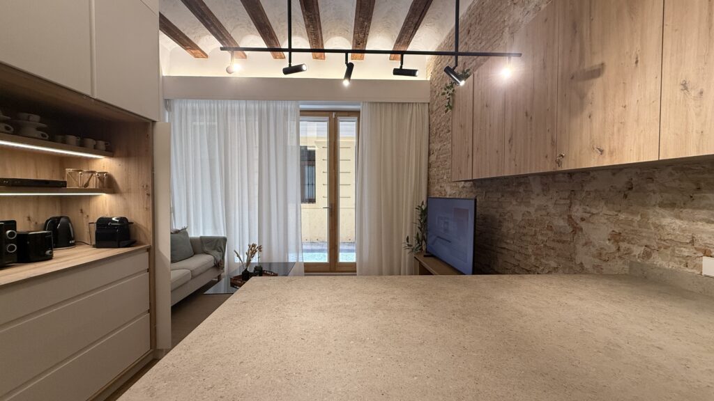 BR BP5 - apartamento vacacional en La Seu, Valencia - Bluerooms