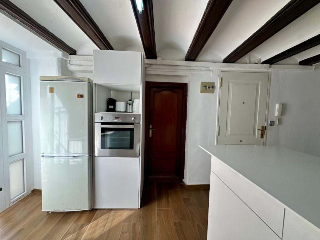 BR B4 - apartamento vacacional en El Mercat, Valencia - Bluerooms