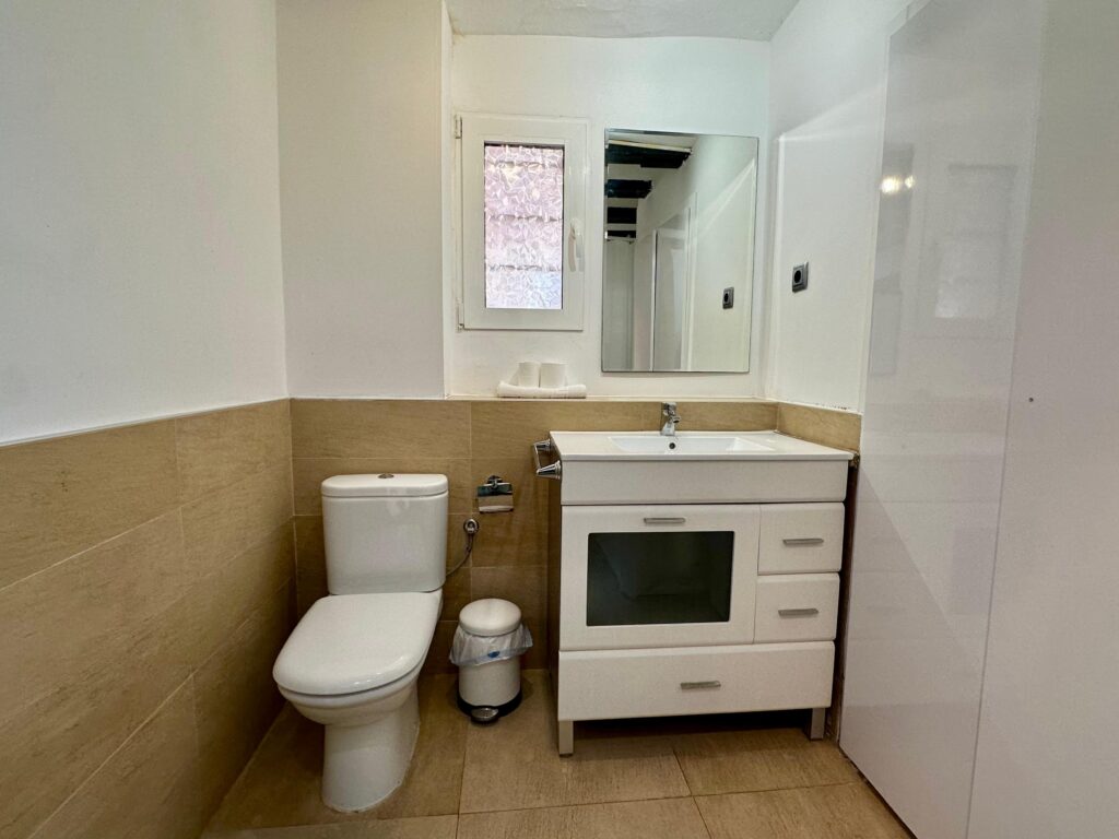 BR B4 - apartamento vacacional en El Mercat, Valencia - Bluerooms