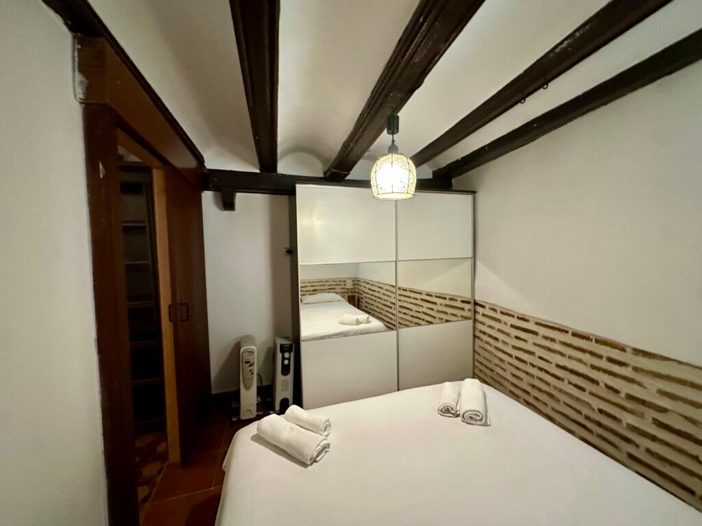 BR B4 - apartamento vacacional en El Mercat, Valencia - Bluerooms