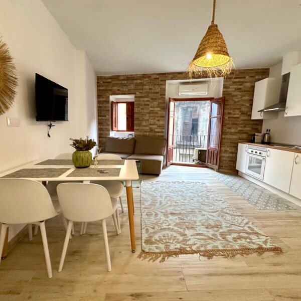 BR B9-3 - Apartamento vacacional en El Mercat, Valencia - Bluerooms