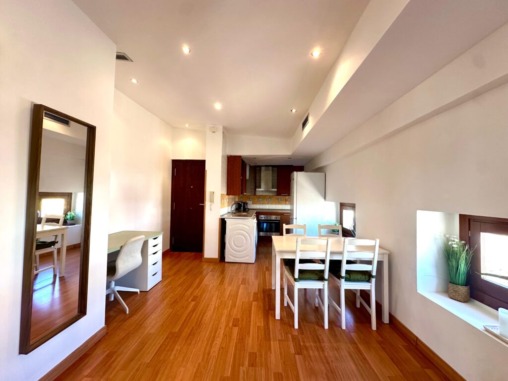 BR Men1-4 - apartamento vacacional en El Carmen, Valencia - Bluerooms