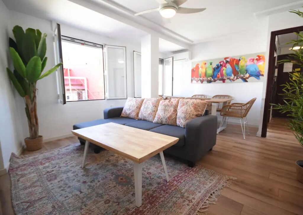 BR E95-6 - Apartamento vacacional en El Cabañal, Valencia - Bluerooms