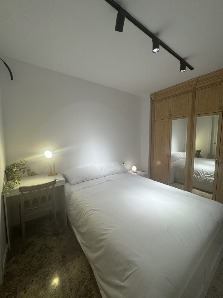 BR SP98 H1 - habitación coliving en El Cabañal, Valencia - Bluerooms