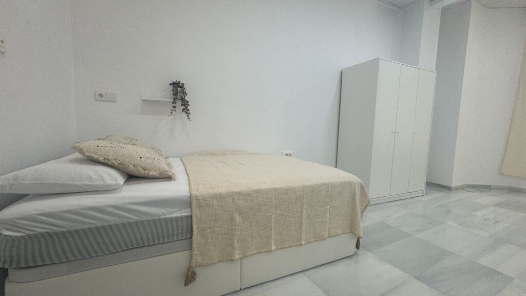BR M3 H2 - habitación coliving en Ciutat Vella, Valencia - Bluerooms