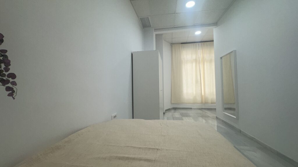 BR M3 H2 - habitación coliving en Ciutat Vella, Valencia - Bluerooms