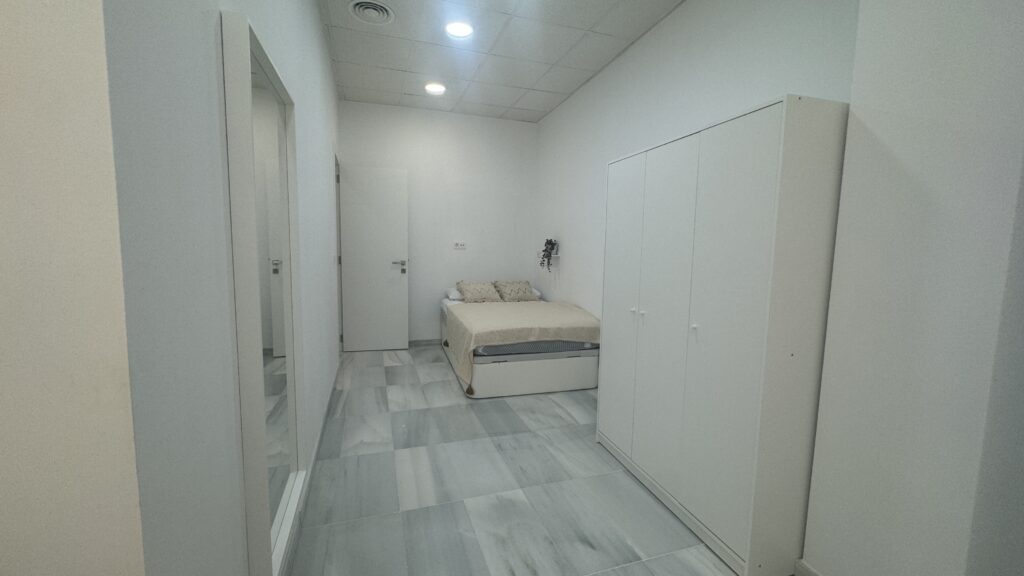 BR M3 H2 - habitación coliving en Ciutat Vella, Valencia - Bluerooms