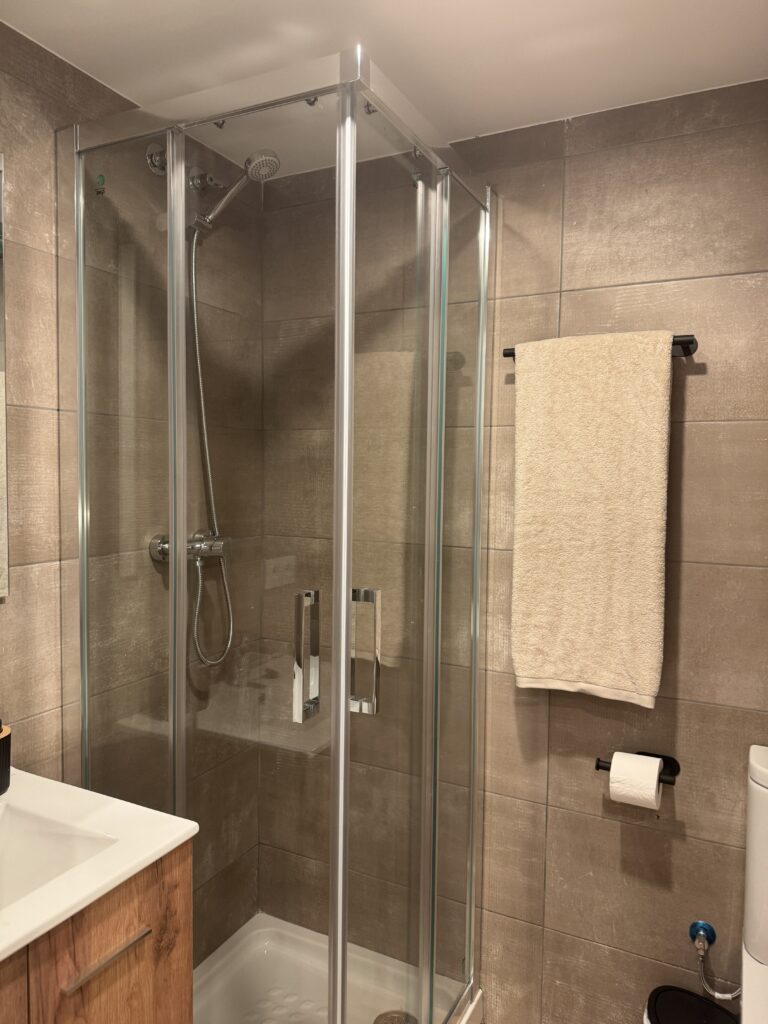 BR SP98 H5 - habitación coliving en El Cabañal, Valencia - Bluerooms