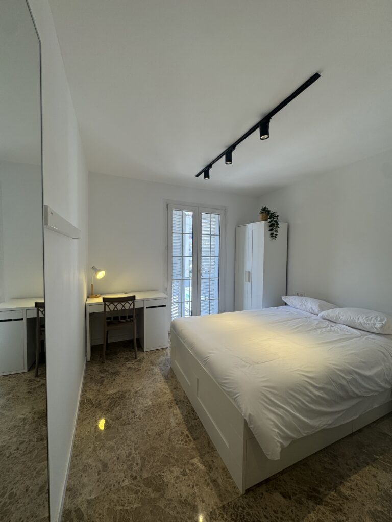 BR SP98 H7 - habitación coliving en El Cabañal, Valencia - Bluerooms