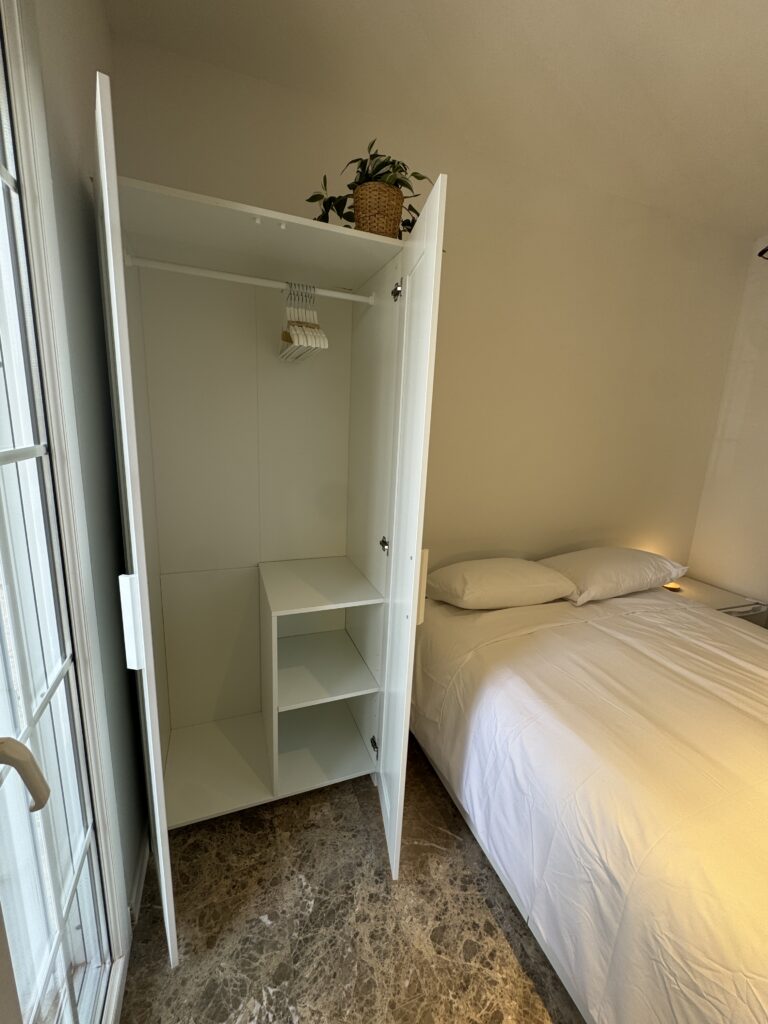 BR SP98 H7 - habitación coliving en El Cabañal, Valencia - Bluerooms