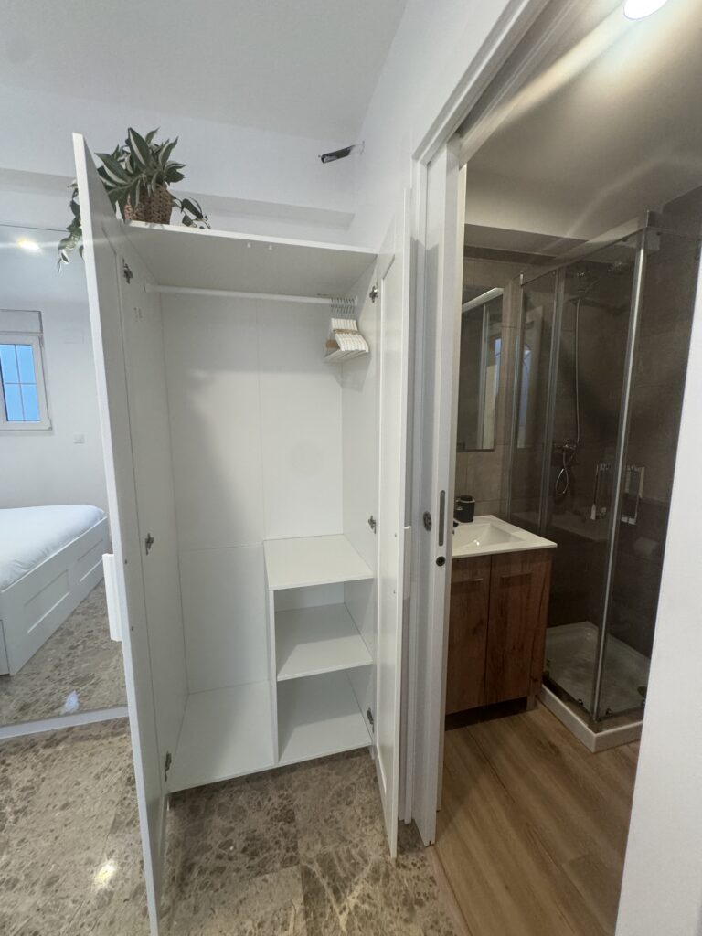 BR SP98 H10 - habitación coliving en El Cabañal, Valencia - Bluerooms