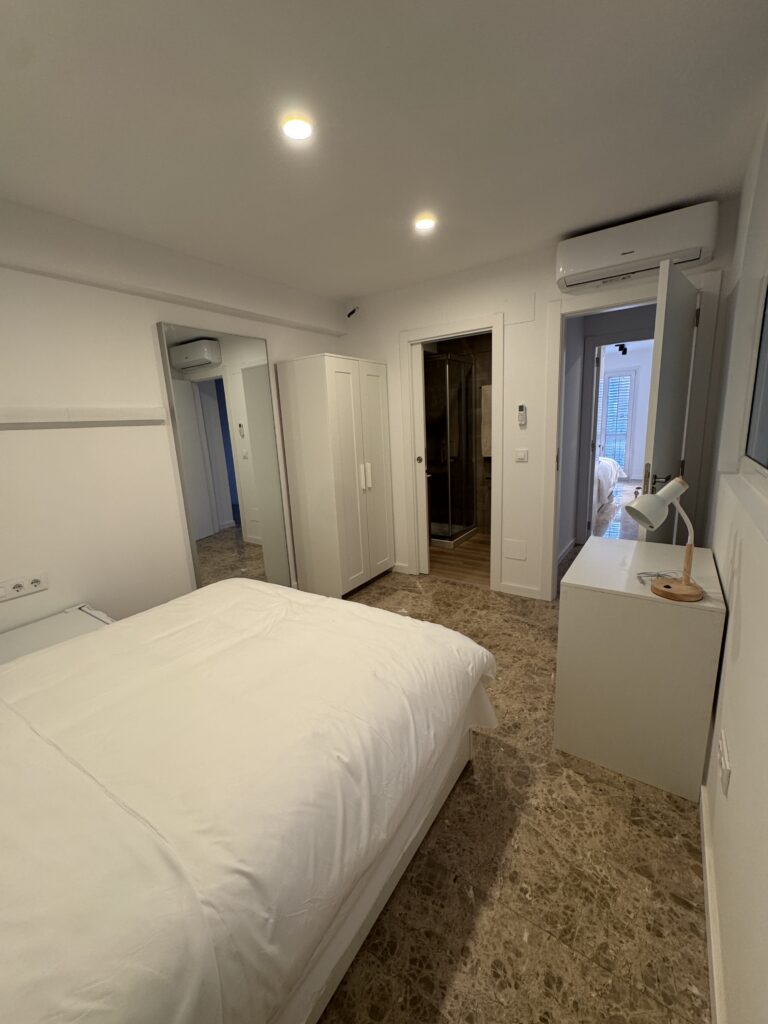 BR SP98 H10 - habitación coliving en El Cabañal, Valencia - Bluerooms
