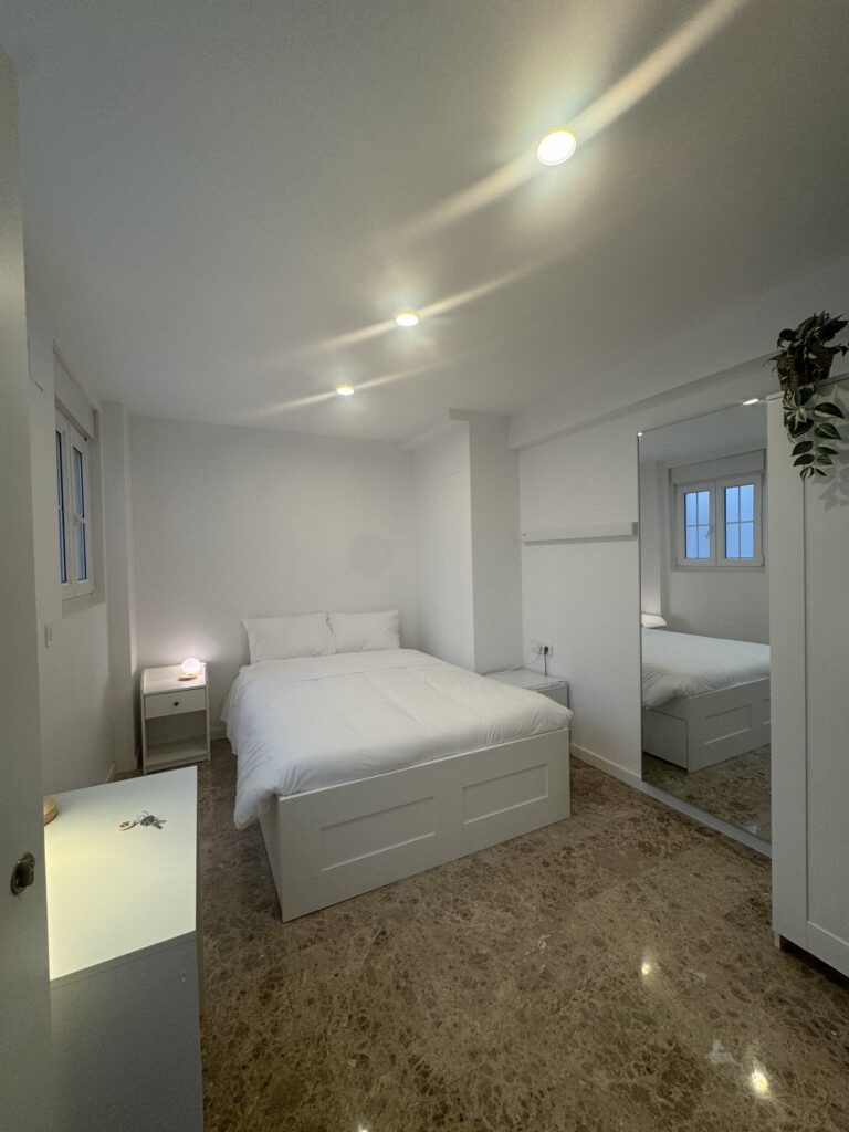 BR SP98 H10 - habitación coliving en El Cabañal, Valencia - Bluerooms