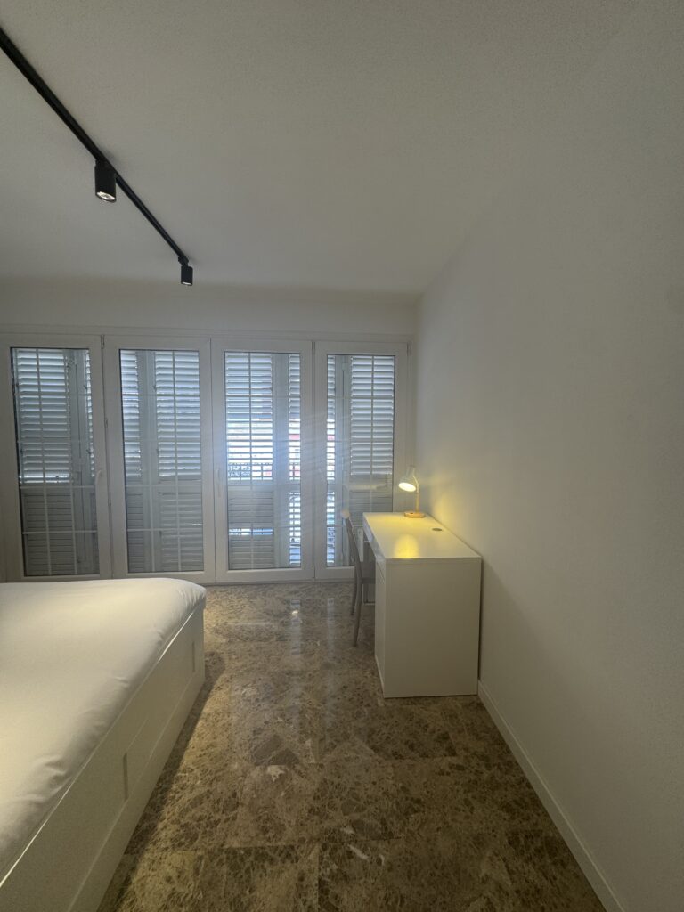 BR SP98 H3 - habitación coliving en La Malvarrosa, Valencia - Bluerooms