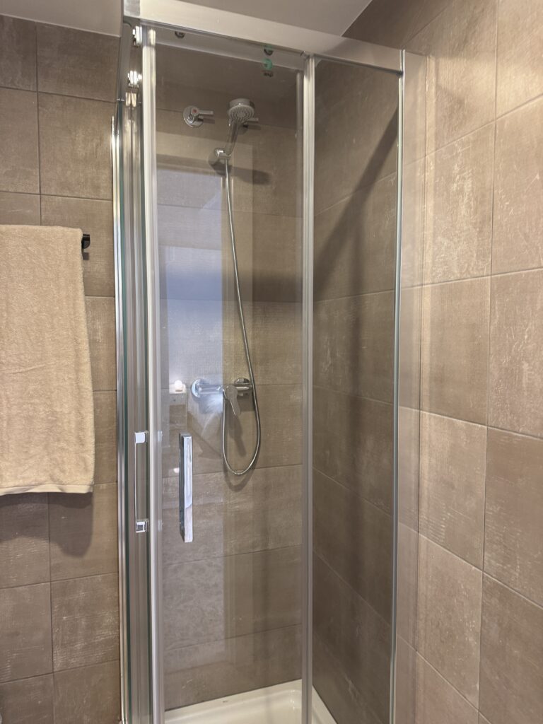 BR SP98 H3 - habitación coliving en La Malvarrosa, Valencia - Bluerooms