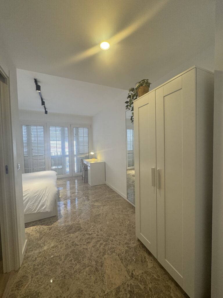 BR SP98 H3 - habitación coliving en La Malvarrosa, Valencia - Bluerooms