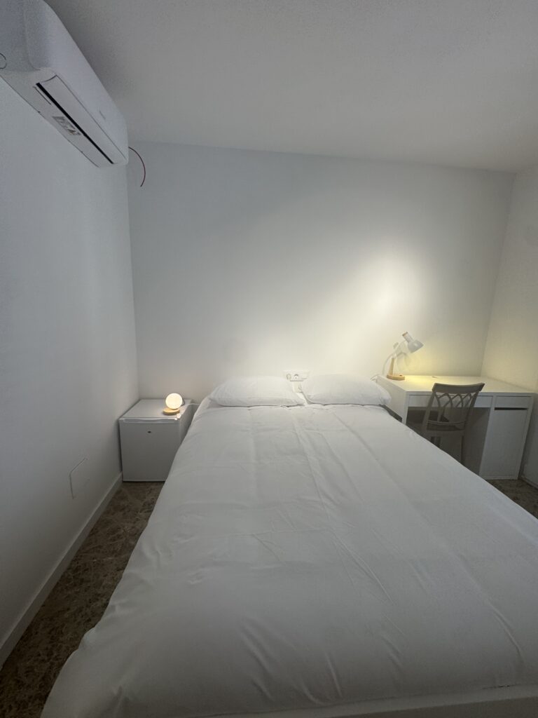 BR SP98 H8 - habitación coliving en El Cabañal, Valencia - Bluerooms