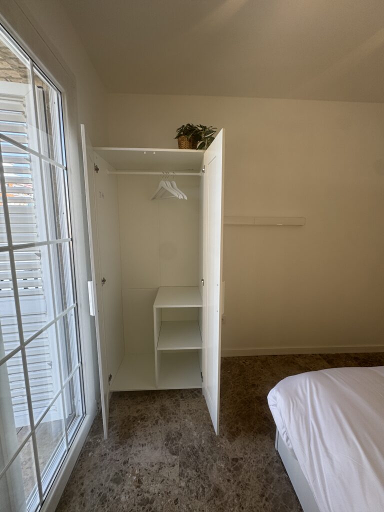 BR SP98 H8 - habitación coliving en El Cabañal, Valencia - Bluerooms