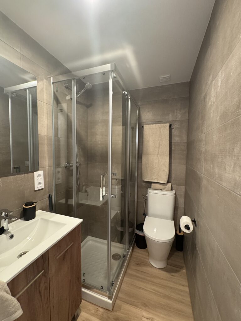 BR SP98 H9 - habitación coliving en El Cabañal, Valencia - Bluerooms