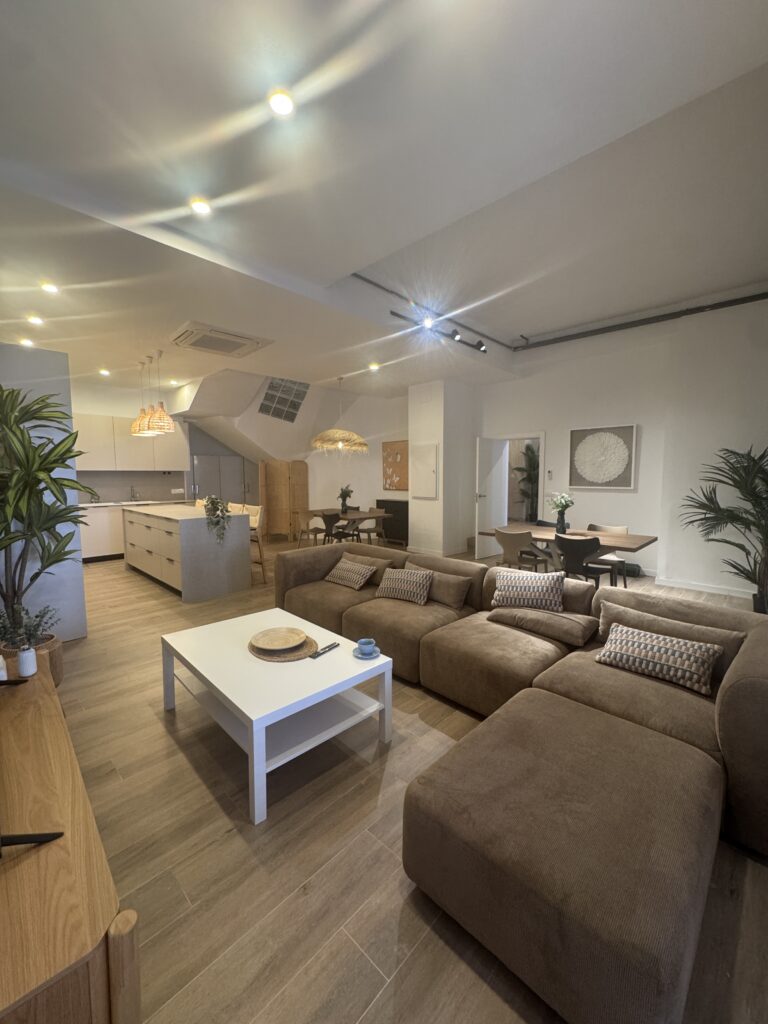 BR SP98 - Piso completo en coliving en El Cabañal, Valencia - Bluerooms