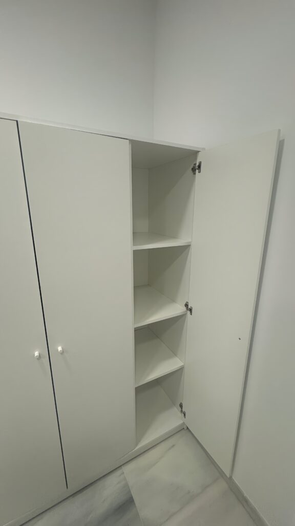 BR M3 H8 - habitación coliving en Ciutat Vella, Valencia - Bluerooms