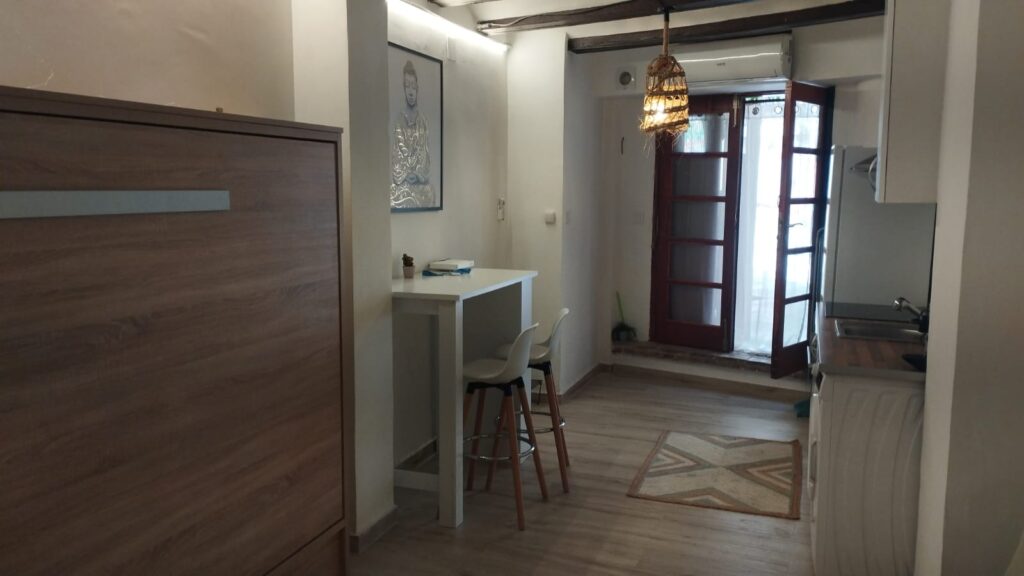 Estudio en planta baja en el centro de la ciudad (BR B9-0), foto 6