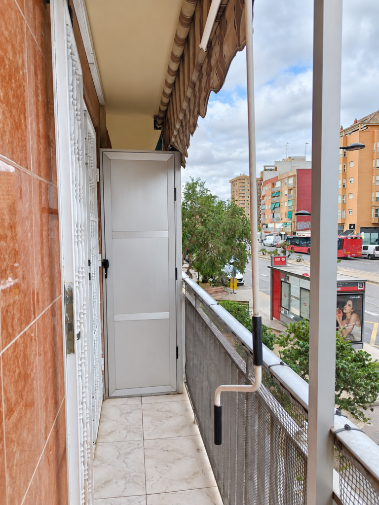 Piso coliving en calle Marí Blas de Lezo, El Cabanyal (Valencia) - foto 8